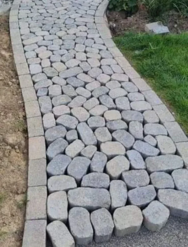 Πλάκες πεζοδρομίου 3 IMG-20250605-WA0102